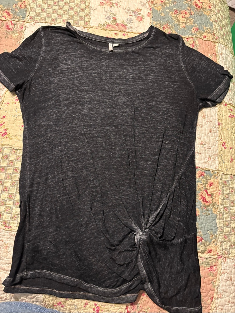 Women’s Black Knot-Front Short Sleeve Top Medium